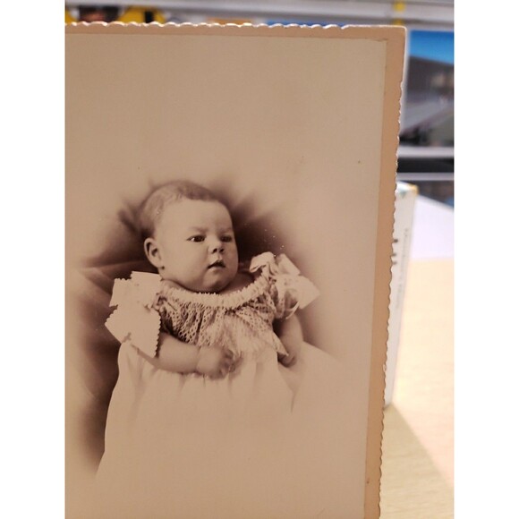 Antique Cabinet Card Baby Infant Photo c1880s Dentinel Manning's Studio Edina MO - Picture 3 of 12
